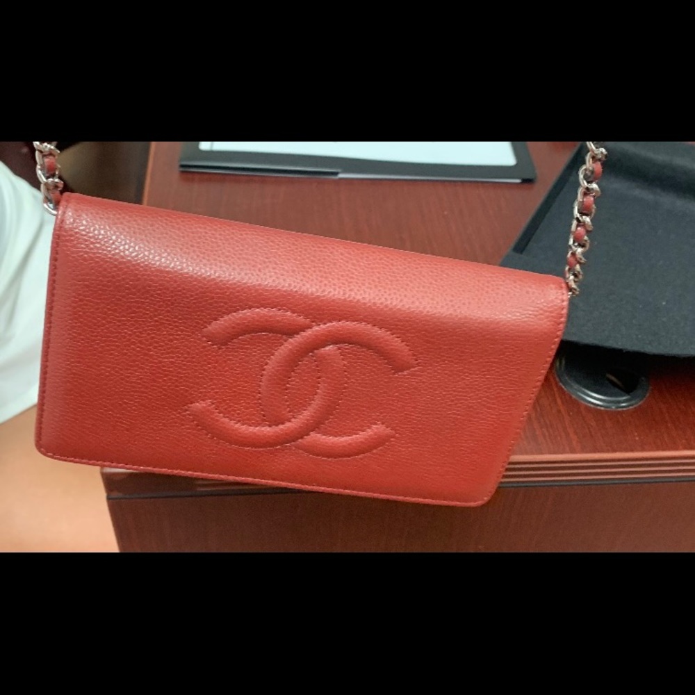 CHANEL WALLET ON CHAIN
